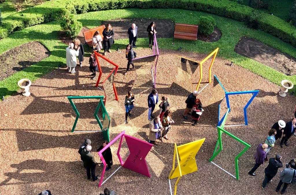 BIENALSUR 2019: visitas al público en los jardines de la embajada italiana
